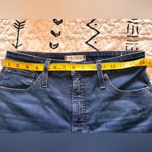 Madewell Women’s size 30 Straight Leg Indigo Jeans
